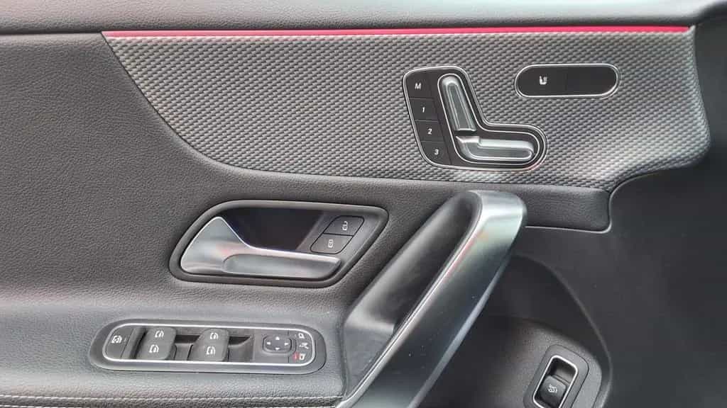 Mercedes-Benz A-Class 200 Limousine Leder,Navi,Pano 09/2019-photo-14