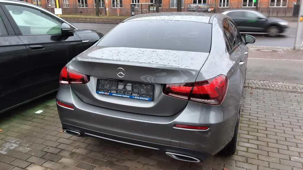 Mercedes-Benz A-Class 200 Limousine Leder,Navi,Pano 09/2019-photo-4