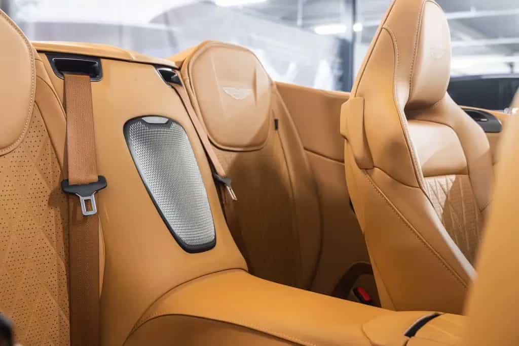 Aston Martin DB12 VOLANTE 11/2024-photo-14