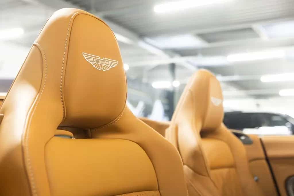 Aston Martin DB12 VOLANTE 11/2024-photo-15