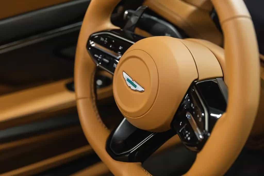 Aston Martin DB12 VOLANTE 11/2024-photo-19