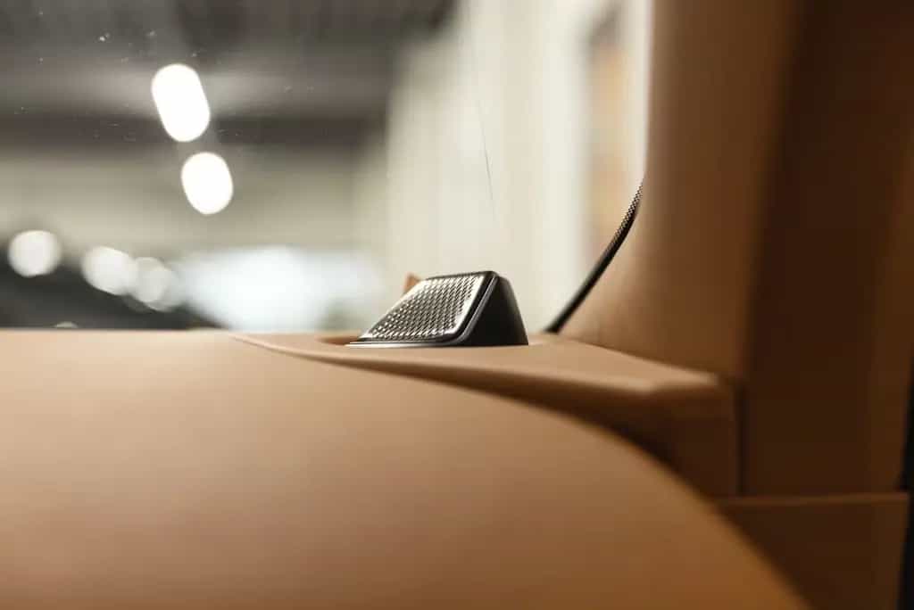 Aston Martin DB12 VOLANTE 11/2024-photo-21