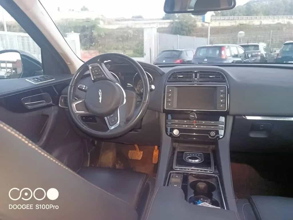 Jaguar F-Pace aziendale 2.0 d awd 02/2018-photo-5
