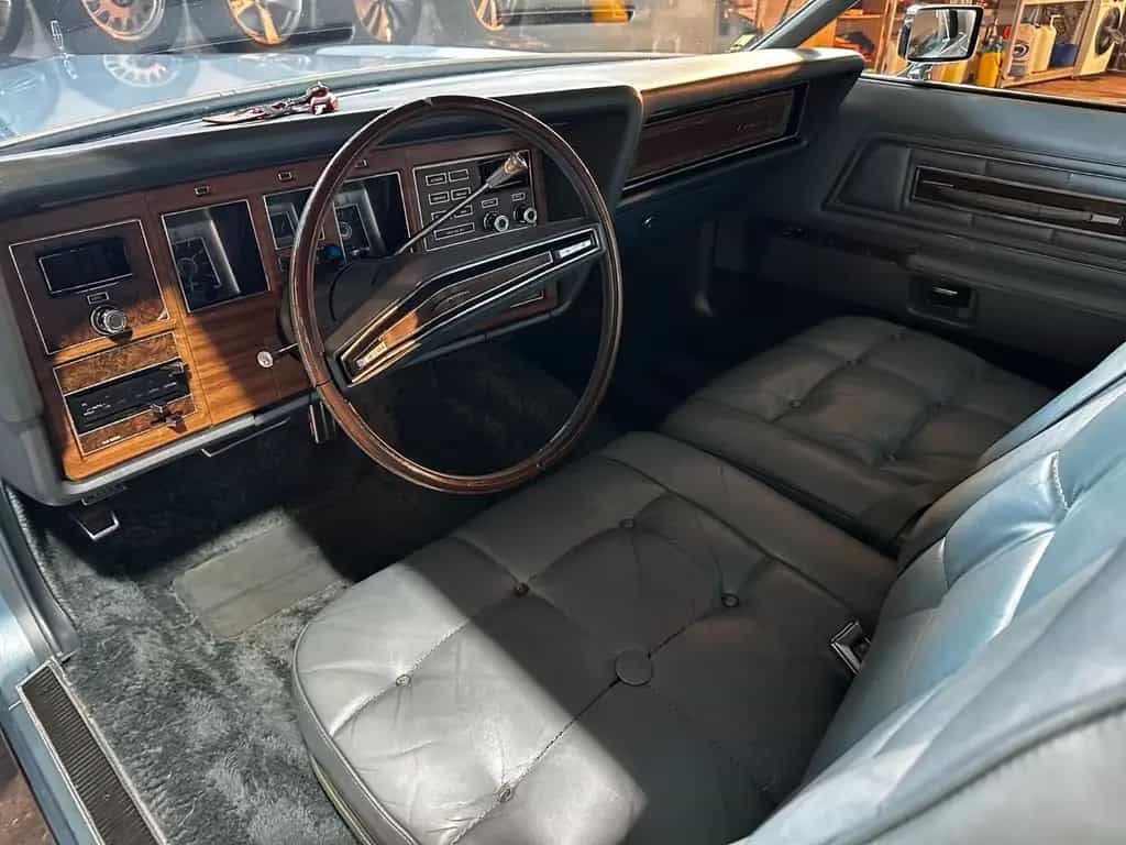 Lincoln Continental V8 7.5L Bj 1973 TÜV Neu H-Kennzeiche 07/1973-photo-13