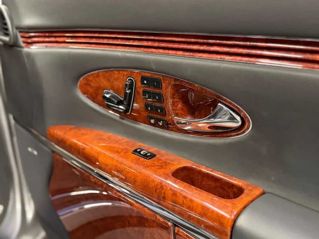Maybach 57 Amboina V12 Sammlerfahrzeug Distronic 02/2007-photo-6