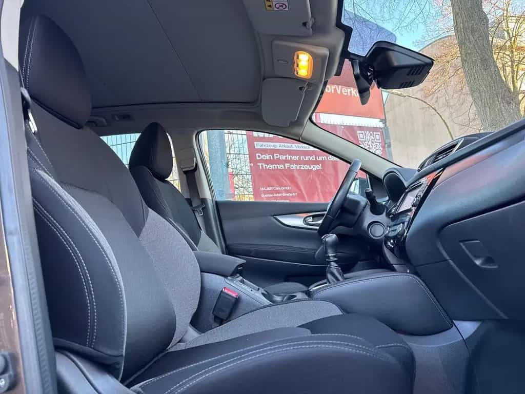 Nissan Qashqa 1.6i N-Connecta*PANO*LED*TEMPO*360*PDC 02/2018-photo-12