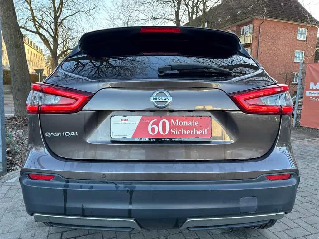 Nissan Qashqa 1.6i N-Connecta*PANO*LED*TEMPO*360*PDC 02/2018-photo-9
