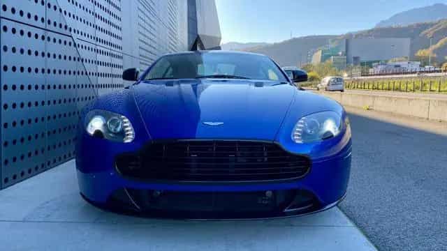 Aston Martin V8 Vantage ASTON MARTIN V8 VANTAGE S SPORTSHIFT II CARBON I 07/2011-photo-3
