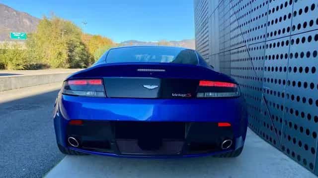 Aston Martin V8 Vantage ASTON MARTIN V8 VANTAGE S SPORTSHIFT II CARBON I 07/2011-photo-6