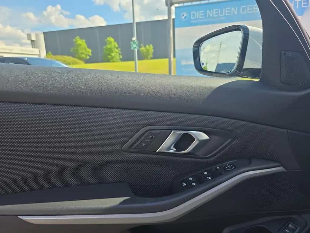 BMW 320 d xDrive Touring Head-Up HiFi DAB LED RFK 11/2022-photo-12