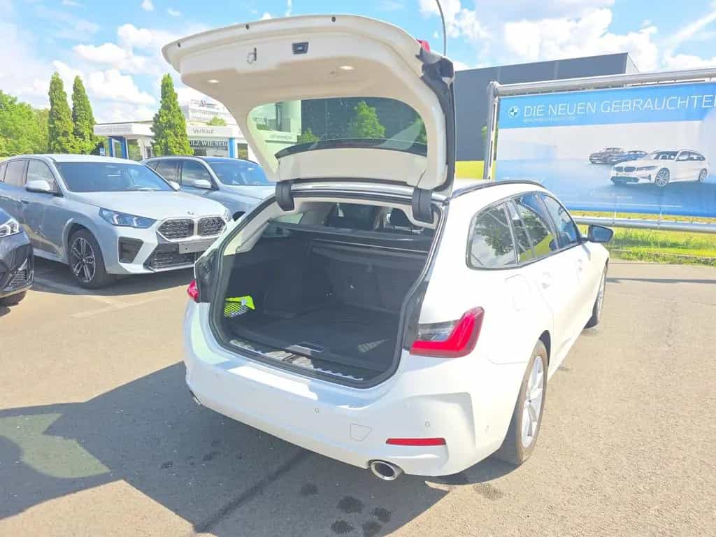 BMW 320 d xDrive Touring Head-Up HiFi DAB LED RFK 11/2022-photo-20