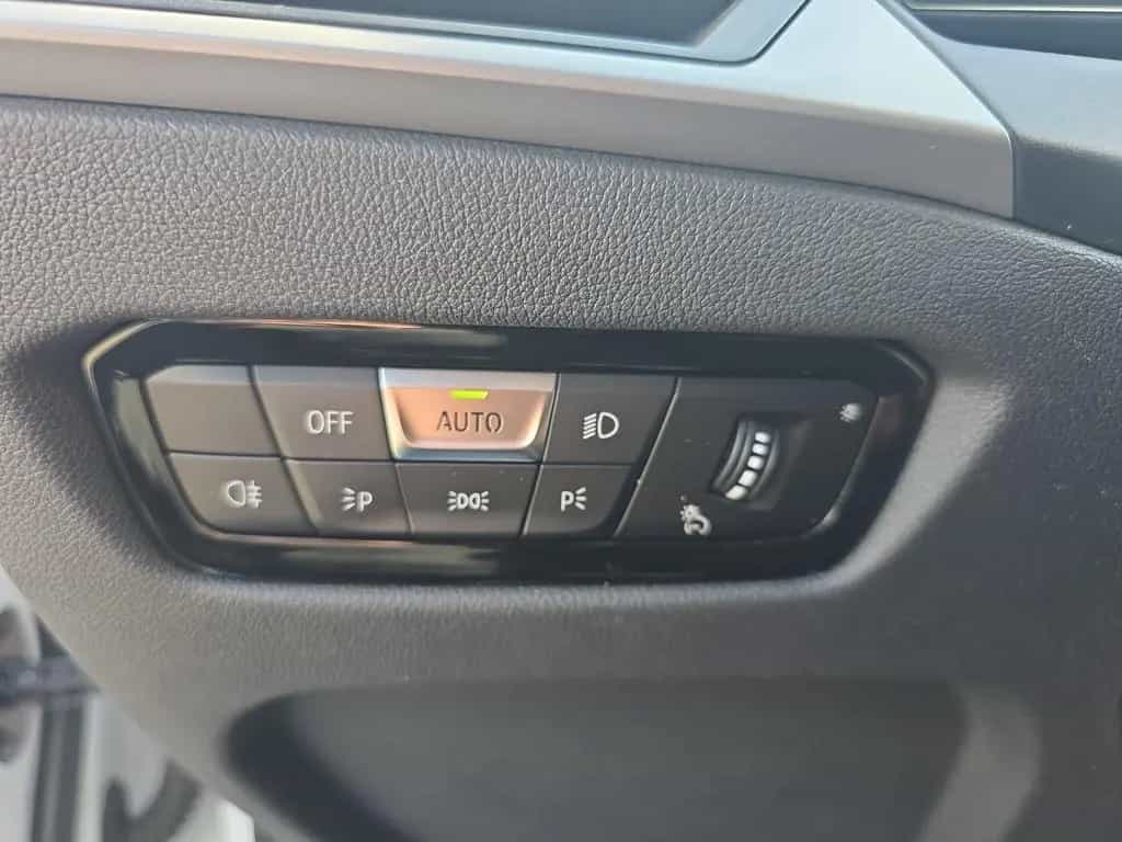 BMW 320 d xDrive Touring Head-Up HiFi DAB LED RFK 11/2022-photo-28