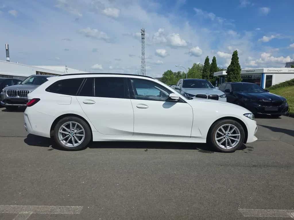 BMW 320 d xDrive Touring Head-Up HiFi DAB LED RFK 11/2022-photo-7