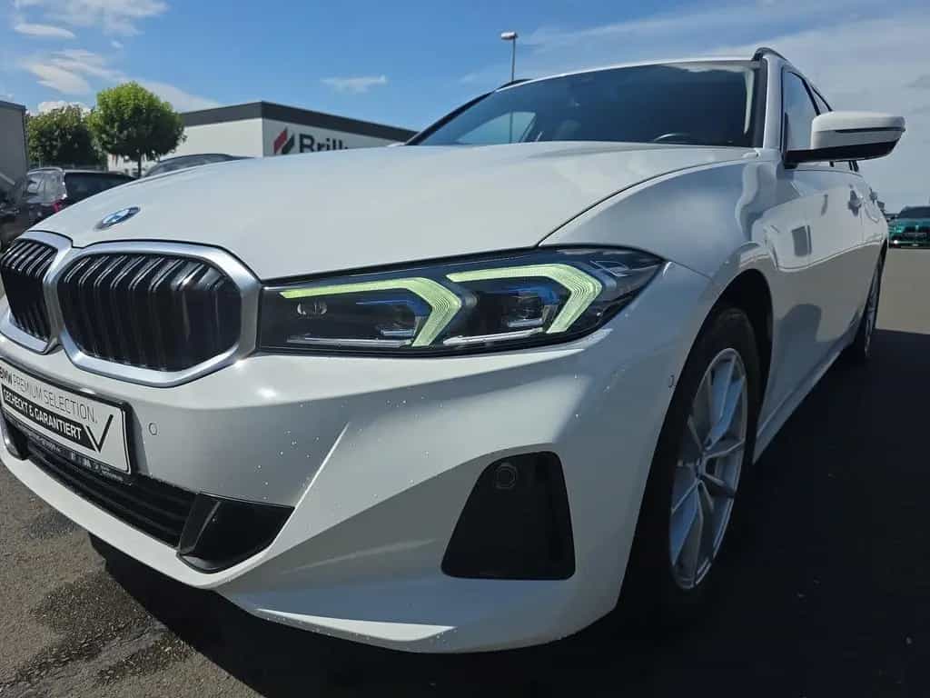 BMW 320 d xDrive Touring Head-Up HiFi DAB LED RFK 11/2022-photo-8
