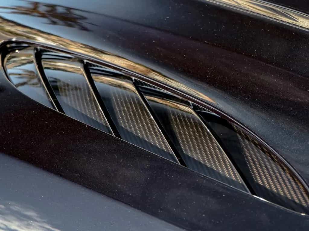 Aston Martin DBS 5.2 V12 770 Ultimate 04/2024-photo-14