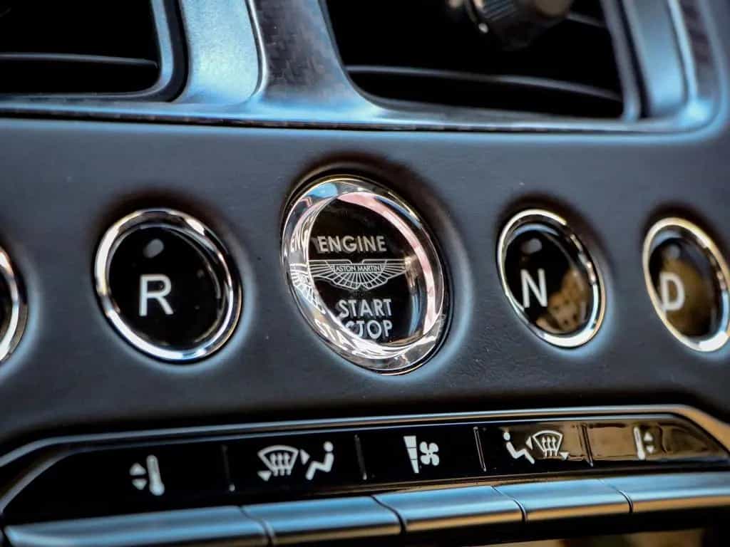 Aston Martin DBS 5.2 V12 770 Ultimate 04/2024-photo-29