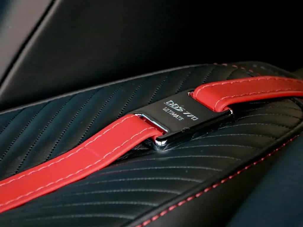 Aston Martin DBS 5.2 V12 770 Ultimate 04/2024-photo-40