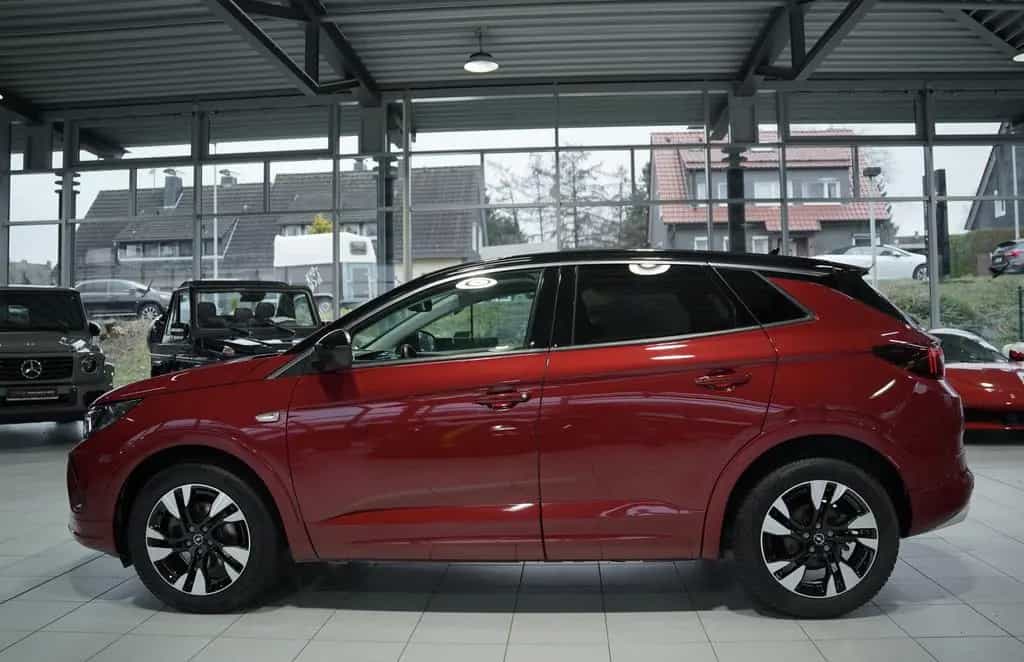 Opel Grandland X Elegance Ultimate *1.H*19*360°*Key 08/2023-photo-10
