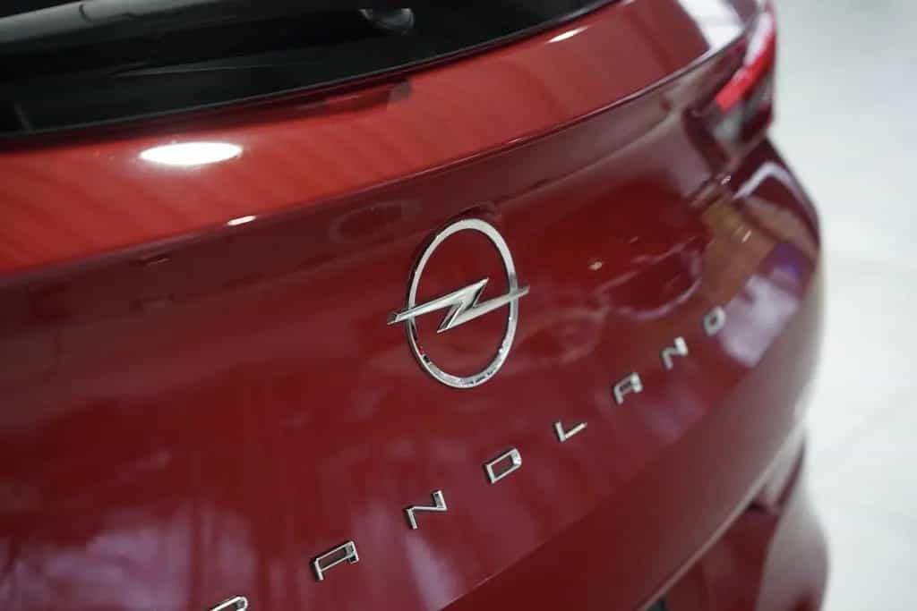 Opel Grandland X Elegance Ultimate *1.H*19*360°*Key 08/2023-photo-11
