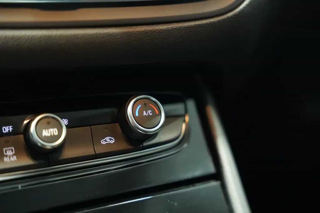 Opel Grandland X Elegance Ultimate *1.H*19*360°*Key 08/2023-photo-34
