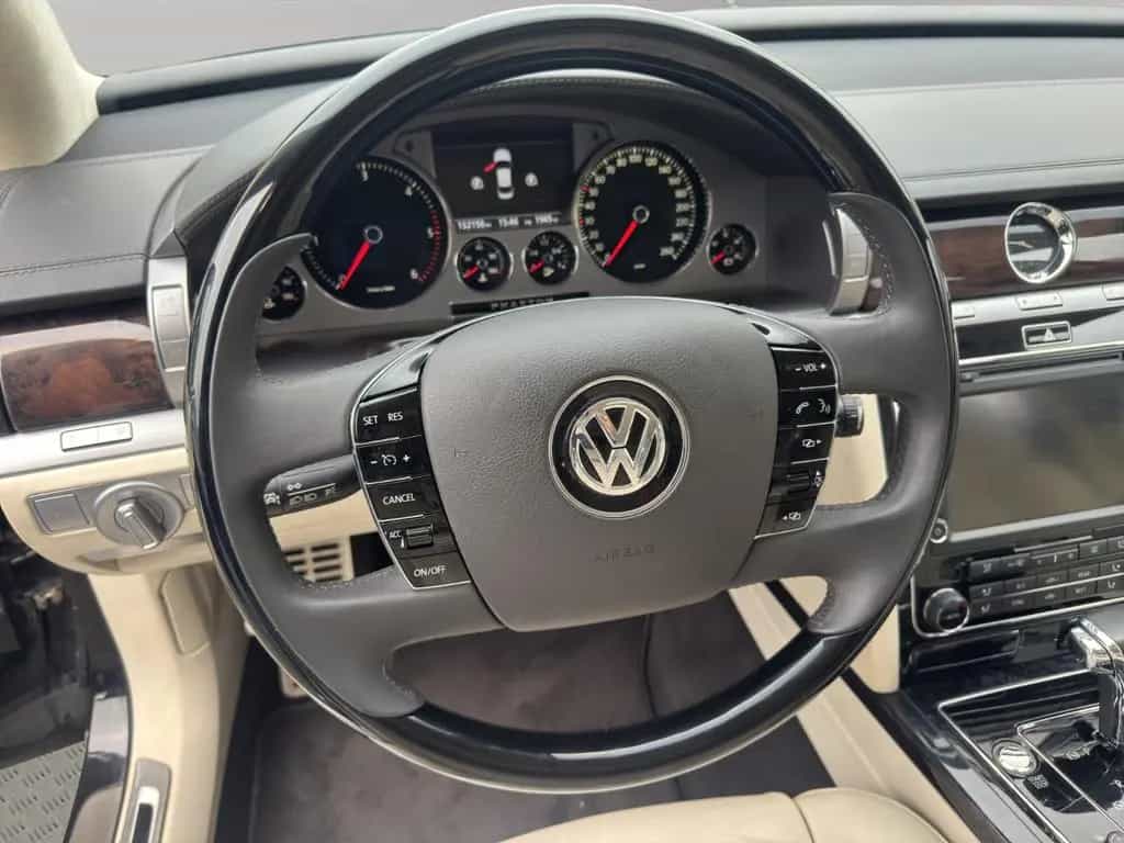 Volkswagen Phaeton V6 TDI 5-Sitzer 4Motion lang GP4! 08/2015-photo-9