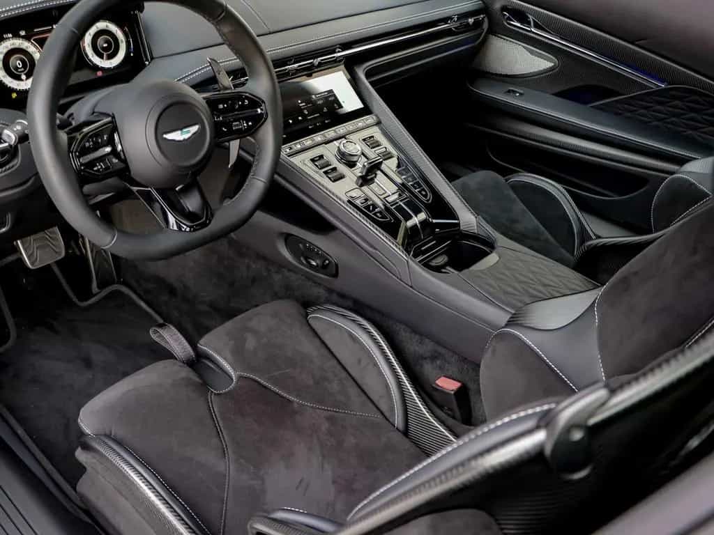 Aston Martin DB12 4.0 V8 05/2024-photo-15