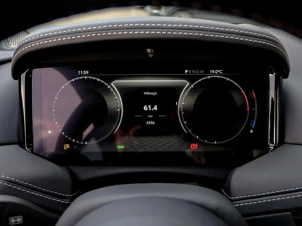 Aston Martin DB12 4.0 V8 05/2024-photo-36