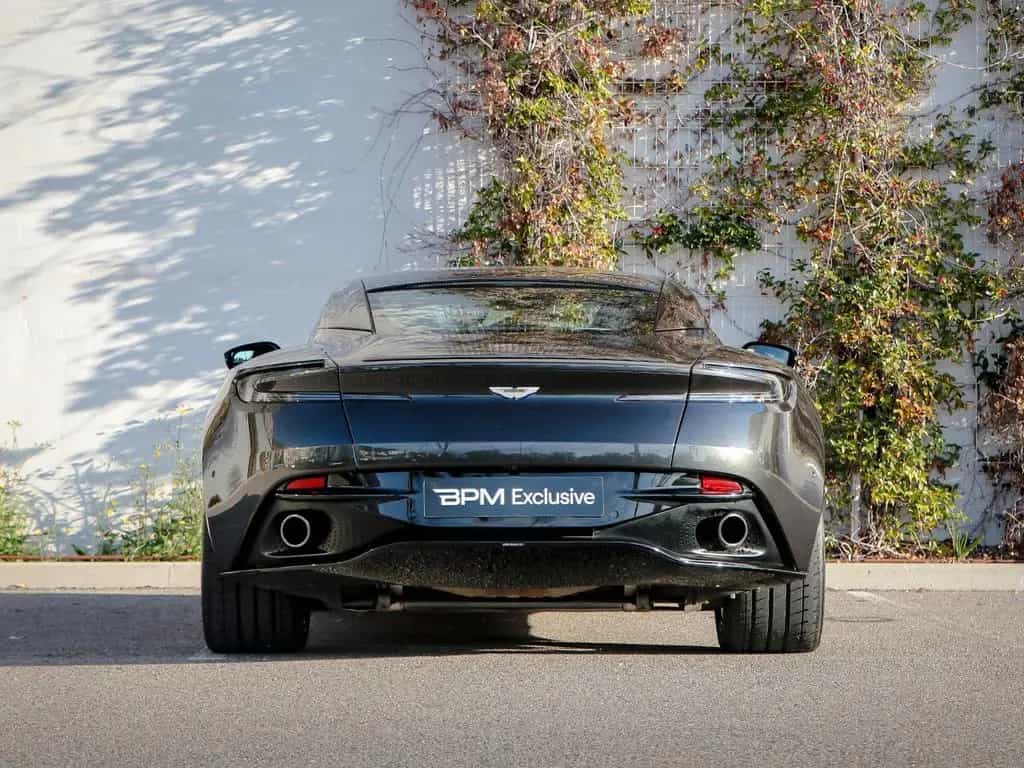 Aston Martin DB11 5.2 V12 AMR 01/2017-photo-7