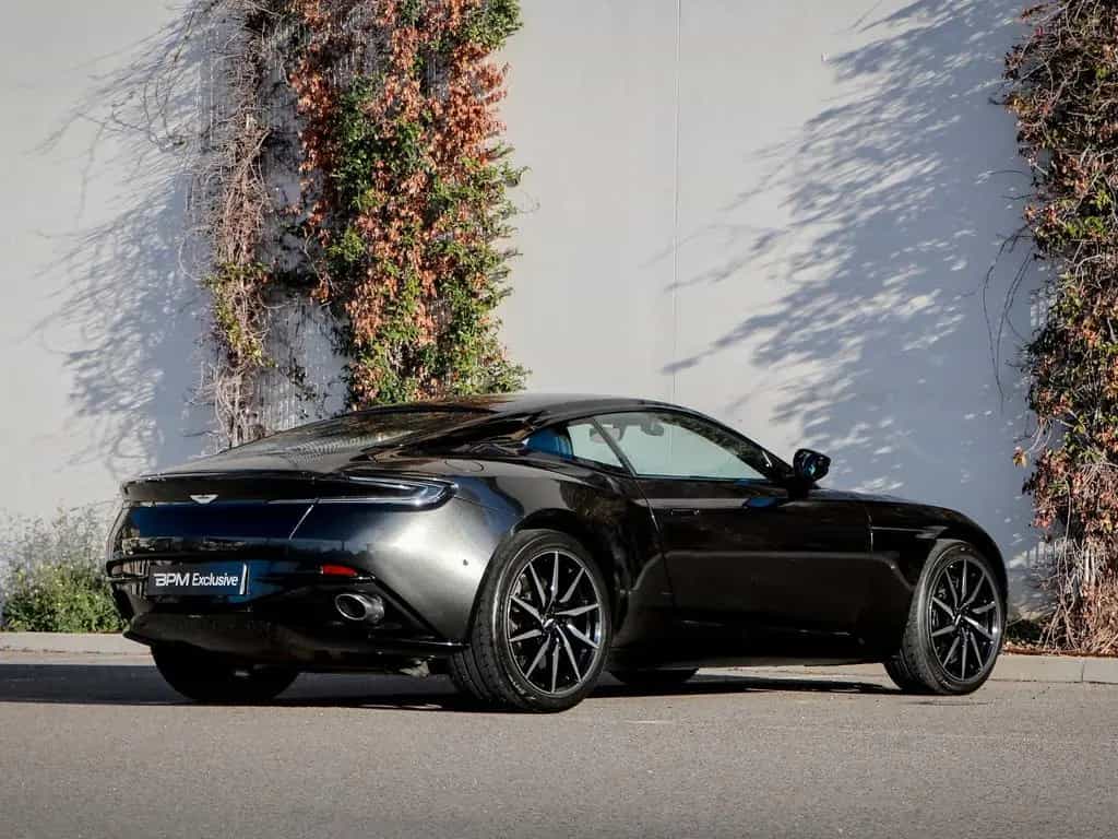 Aston Martin DB11 5.2 V12 AMR 01/2017-photo-8