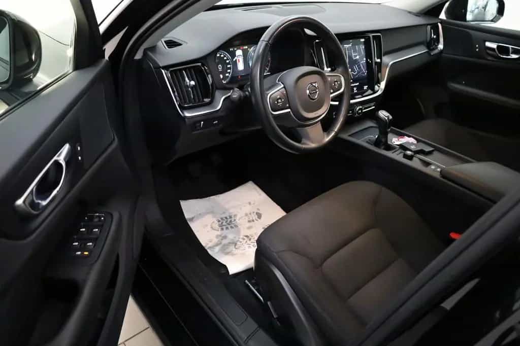 Volvo V60 D3, Navi,LED,PDC v.h.,Carplay,ACC 11/2019-photo-7