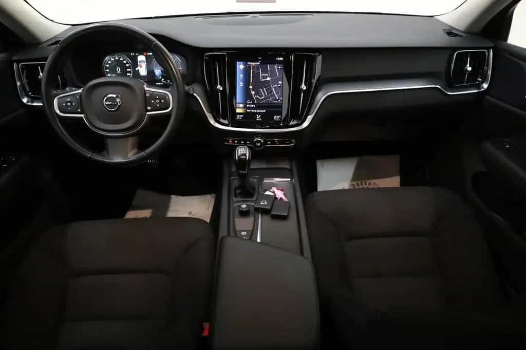 Volvo V60 D3, Navi,LED,PDC v.h.,Carplay,ACC 11/2019-photo-9