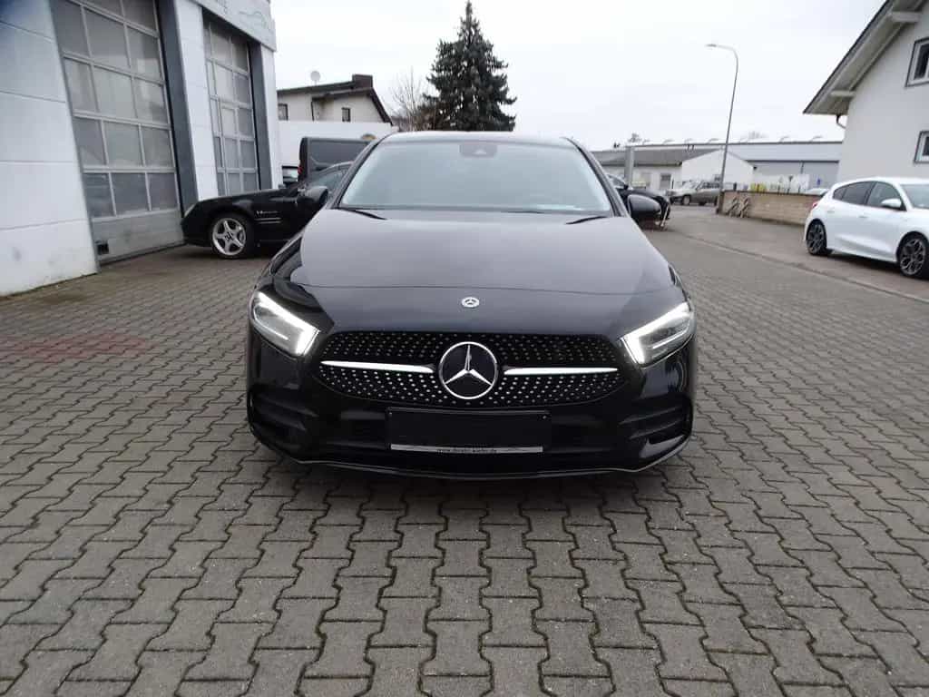 Mercedes-Benz A-Class 200 AMG Line, Standheizung, Leder, Rückfahrkam 11/2018-photo-1