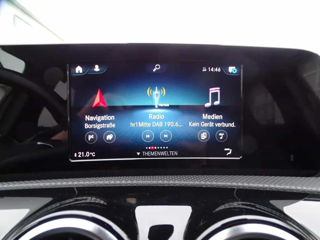 Mercedes-Benz A-Class 200 AMG Line, Standheizung, Leder, Rückfahrkam 11/2018-photo-13
