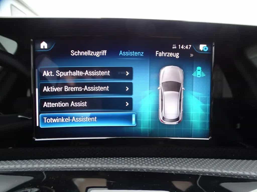 Mercedes-Benz A-Class 200 AMG Line, Standheizung, Leder, Rückfahrkam 11/2018-photo-14