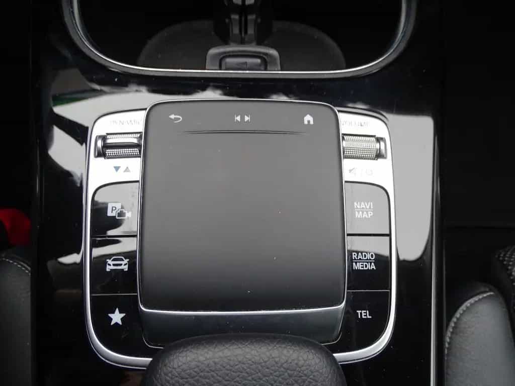 Mercedes-Benz A-Class 200 AMG Line, Standheizung, Leder, Rückfahrkam 11/2018-photo-20
