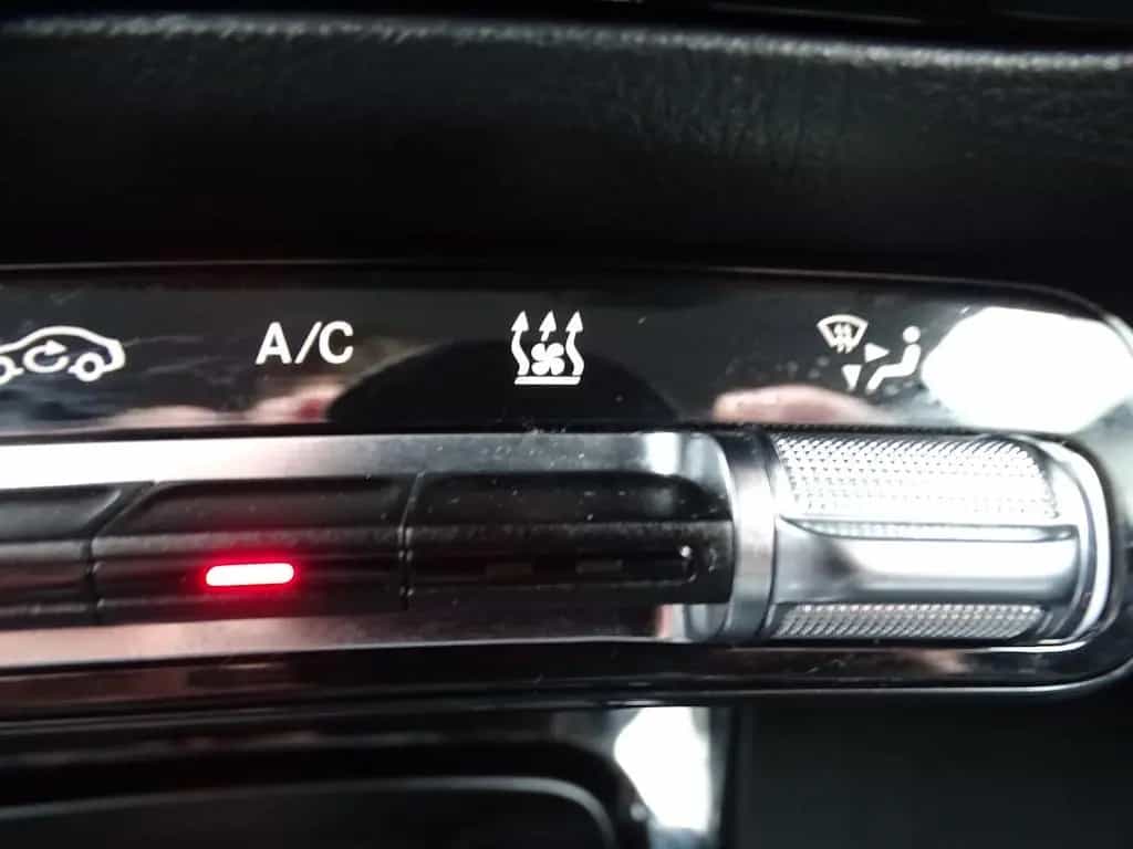 Mercedes-Benz A-Class 200 AMG Line, Standheizung, Leder, Rückfahrkam 11/2018-photo-21