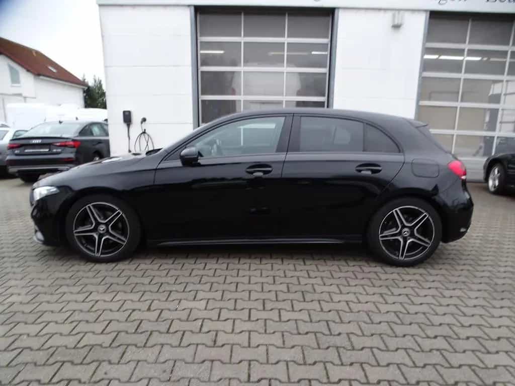 Mercedes-Benz A-Class 200 AMG Line, Standheizung, Leder, Rückfahrkam 11/2018-photo-3