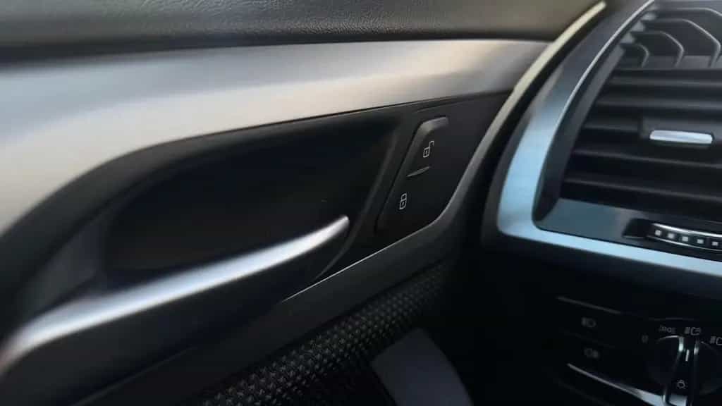 BMW X3 AUTOMATIK/LED/AHK/GARANTIE 07/2018-photo-22