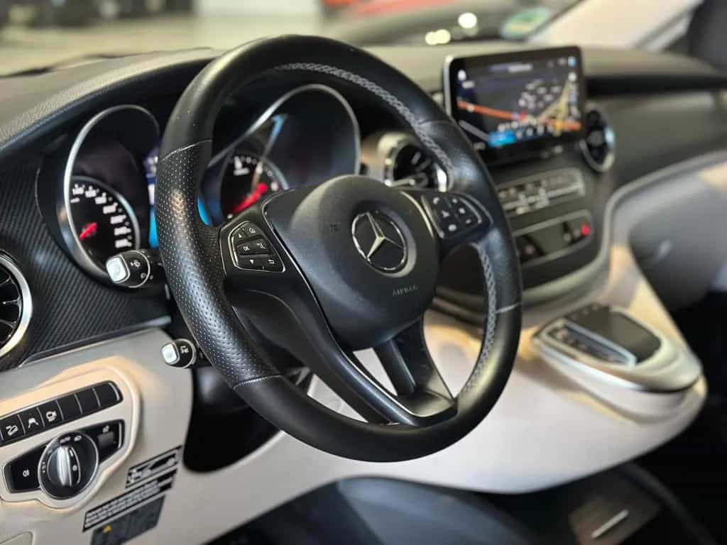 Mercedes-Benz V-Class 300 d 4MATIC Marco Polo AMG lang *Küche,AHK* 03/2021-photo-10