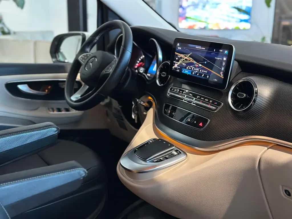 Mercedes-Benz V-Class 300 d 4MATIC Marco Polo AMG lang *Küche,AHK* 03/2021-photo-34