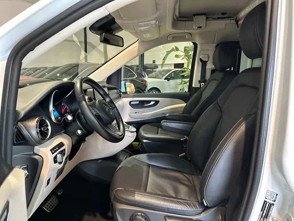 Mercedes-Benz V-Class 300 d 4MATIC Marco Polo AMG lang *Küche,AHK* 03/2021-photo-8