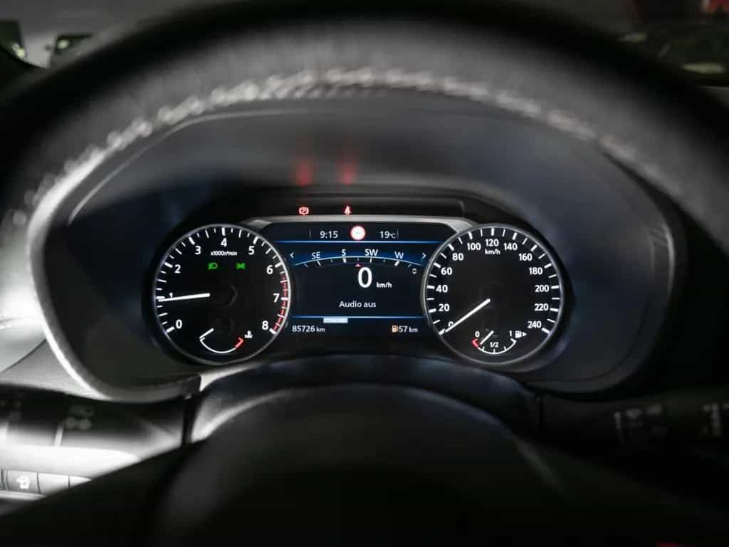 Nissan Juke 1.0 DIG-T N-Connecta Navi RückfahrKamera LE 11/2021-photo-19