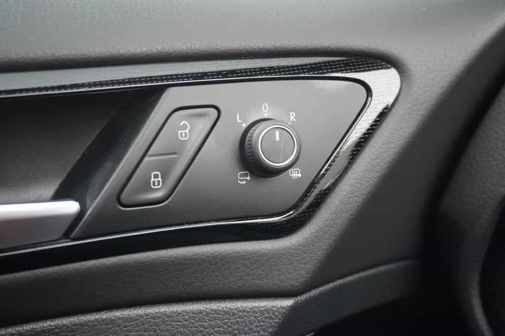 Volkswagen Golf VII 1.4 TSI Sound Navi ACC App-Connect PDC 11/2017-photo-19