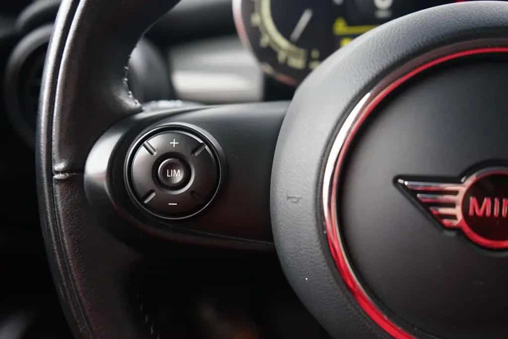 MINI Cooper 1.5 Pepper LED Sitzheizung DAB PDC 01/2021-photo-15