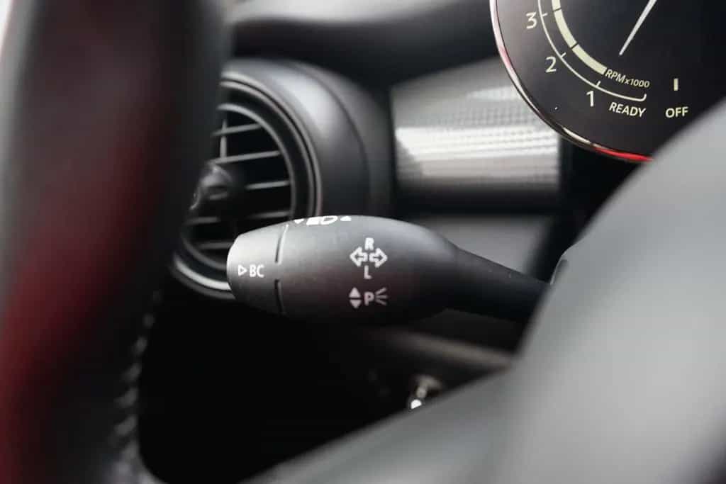 MINI Cooper 1.5 Pepper LED Sitzheizung DAB PDC 01/2021-photo-17
