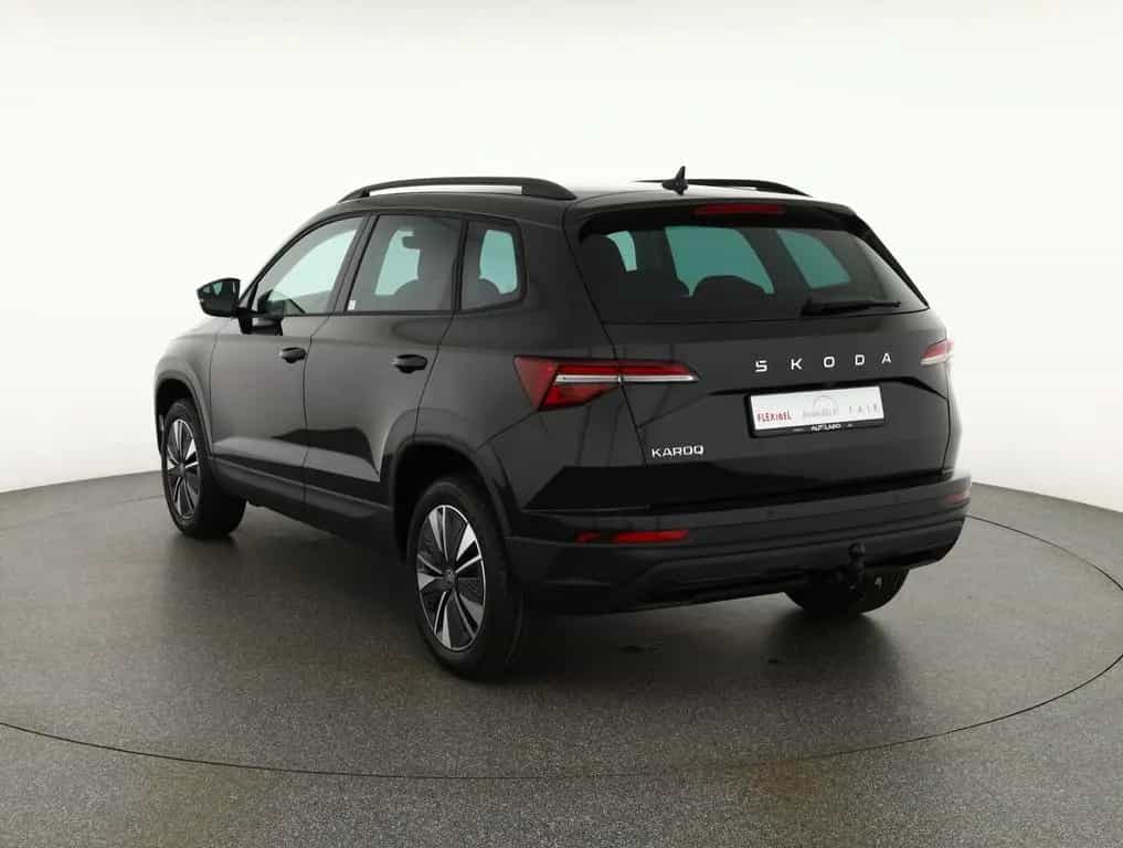 Skoda Karoq 1.5 TSI DSG LED ACC Navi Kamera AHK 10/2025-photo-0