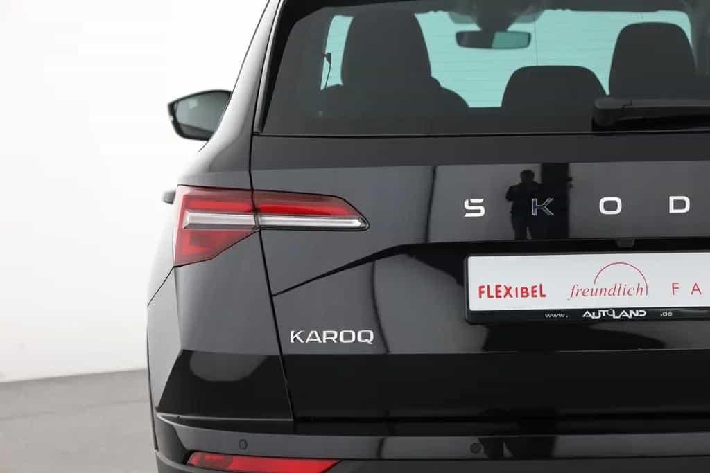 Skoda Karoq 1.5 TSI DSG LED ACC Navi Kamera AHK 10/2025-photo-29