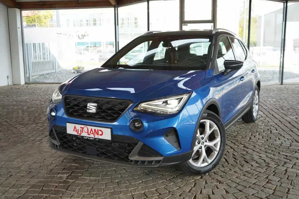 Seat Arona 1.0 TSI FR LED Klimaaut. Navi ACC Kamera 07/2022-photo-1