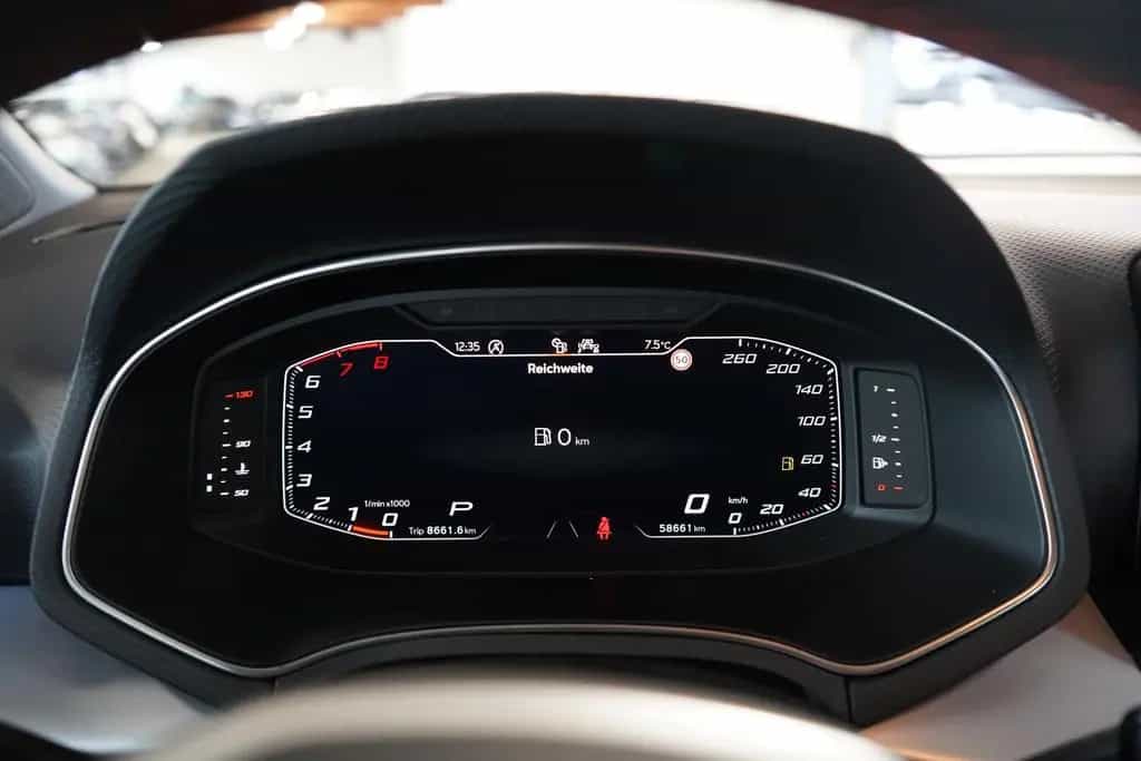 Seat Arona 1.0 TSI FR LED Klimaaut. Navi ACC Kamera 07/2022-photo-28