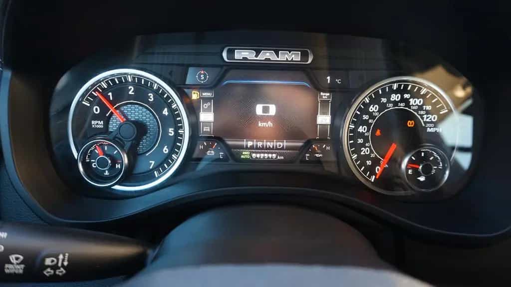 Dodge RAM 1500 HEMI V8eTorque*Crew-Cab*hoch-breit*AHK* 07/2023-photo-14